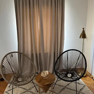 Apartment Leone With Free Parking